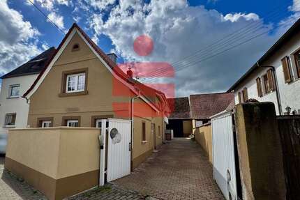 Haus zum Kaufen in Neustadt 825.000,00 € 258.9 m²