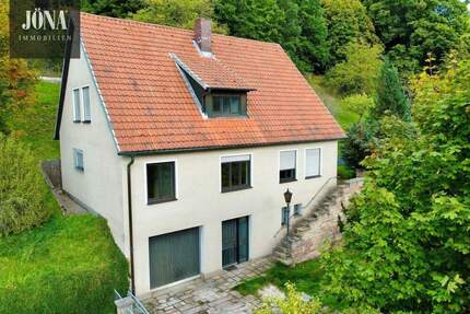 Wohnen im Grünen! Einfamilienhaus am Fuße der Plassenburg mit Blick über Kulmbach