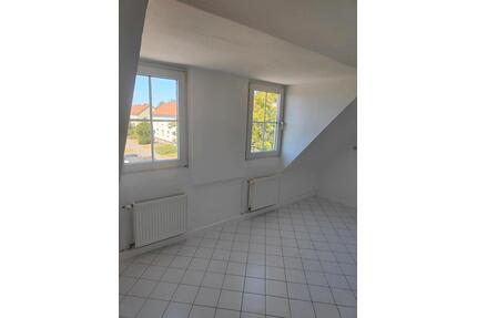 helle 2 Raumwohnung mit Wanne - 328,00&nbsp;EUR Kaltmiete, ca.&nbsp; 55,00&nbsp;m&sup2; in Staßfurt (PLZ: 39418)