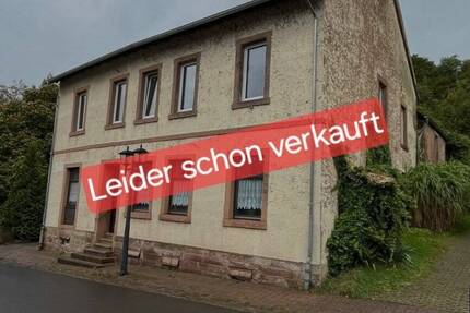 Renovierungsbedürftiges Mehrfamilienhaus in beliebter Lage - Kirkel Kirkel-Neuhäusel