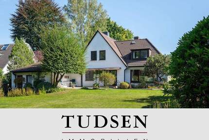 Charmantes Einfamilienhaus mit Traumgrundstück direkt am Waldrand. - Hamburg Volksdorf