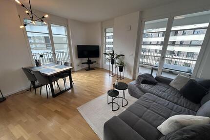 Traumhafte 3-Zi-Wohnung mit 2 Bädern, EBK und Süd-West-Balkon - München Berg am Laim