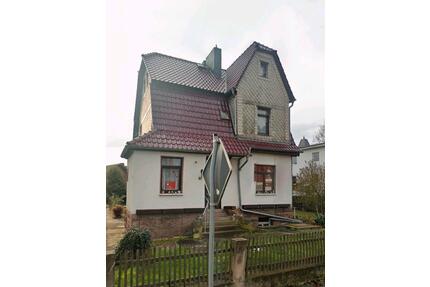 Freistehendes Einfamilienhaus mit großem Grundstück zum Verkauf - Bleicherode