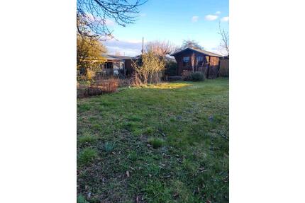 Pachtgarten abzugeben - 2.300,00&nbsp;EUR Kaltmiete, ca.&nbsp; 0,00&nbsp;m&sup2; in Weimar (PLZ: 99427) Lützendorf