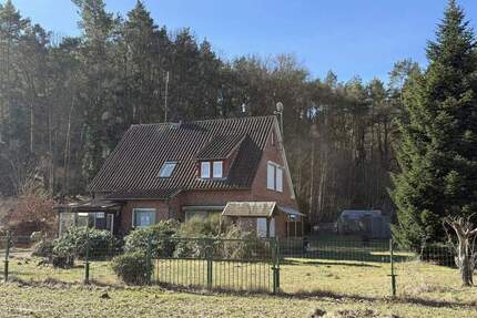 Haus mit Elbblick - 370.000,00&nbsp;EUR Kaufpreis, ca.&nbsp; 156,00&nbsp;m&sup2;&nbsp;Wohnfl&auml;che in Neu Darchau (PLZ: 29490) Schutschur