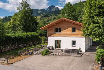 Haus zum Kaufen in Bayrischzell 1.150.000,00 € 200 m²