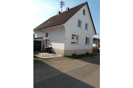 EinZweifamilienwohnhaus - 178.000,00&nbsp;EUR Kaufpreis, ca.&nbsp; 140,00&nbsp;m&sup2; in Quierschied (PLZ: 66287)
