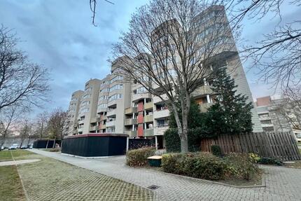 Top Lage - Modernisierte Wohnung mit Balkon - Laatzen