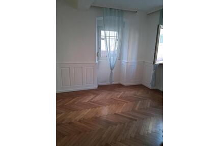 4 Zimmer zu vermieten. - 1.200,00&nbsp;EUR Kaltmiete, ca.&nbsp; 76,00&nbsp;m&sup2; in Bretten (PLZ: 75015)