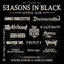 30 Years of Seasons in Black