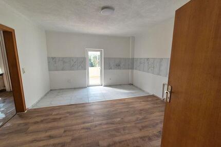 Wohnungsanzeige - 1.150,00&nbsp;EUR Kaltmiete, ca.&nbsp; 140,00&nbsp;m&sup2; in Namborn (PLZ: 66640)