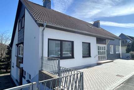 Haus zum Kaufen in Altenau 219.000,00 € 209 m²