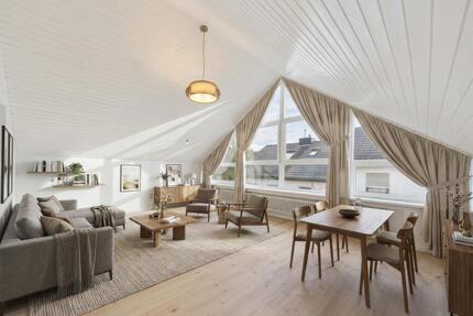Lichtdurchflutete 3-Zimmer-Dachgeschosswohnung mit Wintergarten und Balkon in Thalfingen! - Elchingen Oberelchingen
