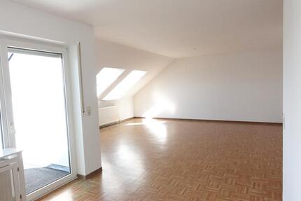 Helle, ruhige Wohnung mit Dach-Loggia (Südlage) in Bad Bocklet