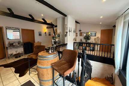 Wohnung zum Kaufen in Neustadt 245.000,00 € 130 m²