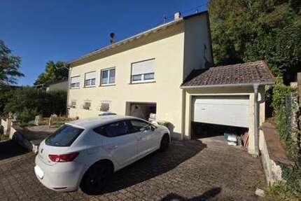 Haus zum Kaufen in Rehlingen-Siersburg 158.000,00 € 180 m²