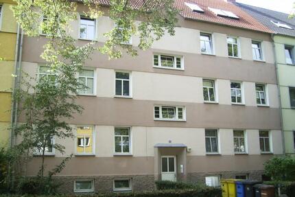 3 Raum-WHG mit Balkon+PKW-Stellplatz - Rostock Hansaviertel