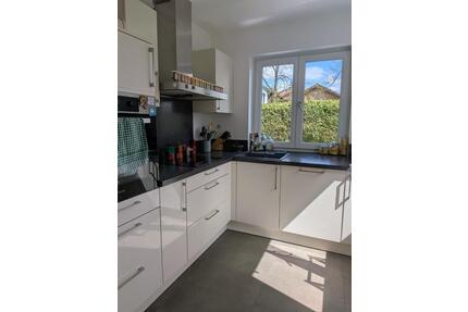 Möblierte 4-Zi.-Wohnung mit Garten in Unterhaching (12–24 Monate)