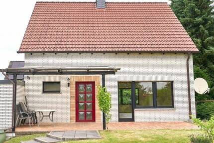 Freistehendes EFH mit sonnigem Südgrundstück in begehrter Wohnlage von Lohmar-Honrath.