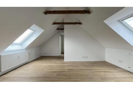 Erstbezug nach Sanierung, Reihenhauswohnung für 2-3 Personen - Hamburg Altona