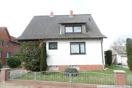 KF 15 - EFH ZFH mit Anbau - gr. Garten, Vollkeller, XXL-Garage, Carport - sehr guter Preis! - Grafhorst
