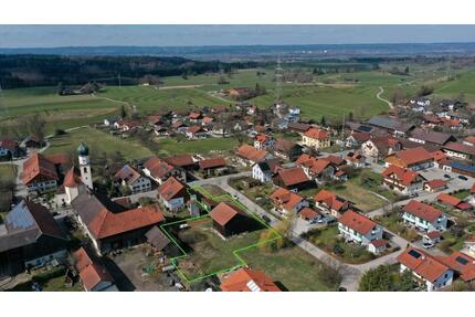 Baugrundstück mit Potential - 750,00&nbsp;EUR Kaltmiete, ca.&nbsp; 0,00&nbsp;m&sup2; in Tutzing (PLZ: 82327)