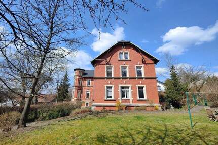 Wunderschöne, renovierte Altbauwohnung im Hochparterre... die Veste Coburg zum Greifen nah
