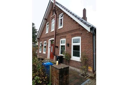 gepflegtes 1-2-Familenhaus zentral in Langen - Geestland