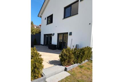 Modernes Einfamilienhaus in ruhiger, sonniger Lage - Geratal