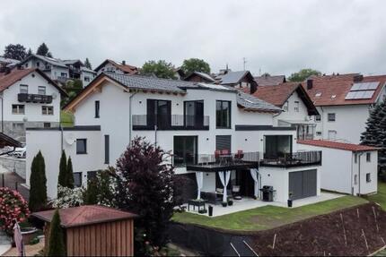 Exklusive 2-Zimmer-Wohnung mit großem Balkon - Hauzenberg
