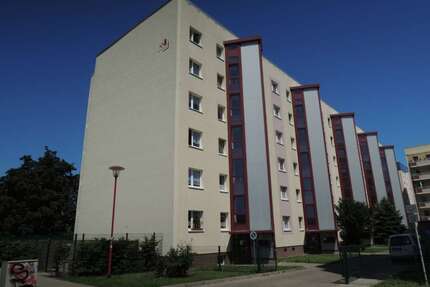 Wohnung zum Mieten in Magdeburg 332,70 € 55.45 m²