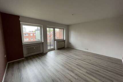 Wohnung zum Kaufen in Wilhelmshaven 99.000,00 € 80.36 m²