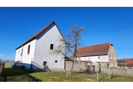 Streitwald, Bauernhaus mit Scheune auf 2.584 m² Grundstück - Frohburg