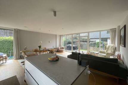 Haus zum Mieten in Halstenbek 2.490,00 € 169 m²