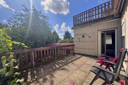 Mehrfamilienhaus mit großem Grundstück in ruhiger Lage von Calden