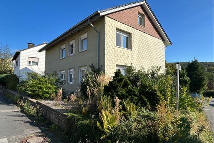 Zweifamilienhaus - 309.000,00&nbsp;EUR Kaufpreis, ca.&nbsp; 152,00&nbsp;m&sup2; in Lemgo (PLZ: 32657)