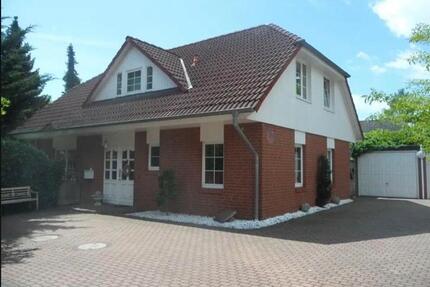 Von Privat: Freistehendes EFH in Kirchrode m. großem Pool & Kamin - Hannover Buchholz-Kleefeld