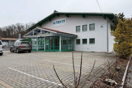 Gewerbehalle mit Freiflächen - ehemaliger Baumarkt - Viechtach