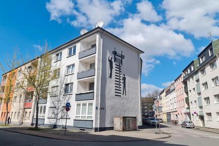 Renovierte 2-Zimmer-Wohnung im 2.Obergeschoss mit Balkon zu vermieten! - Duisburg Duisburg-Mitte