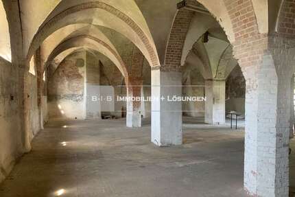 Haus zum Kaufen in Prenzlau 595.000,00 € 3580.56 m²