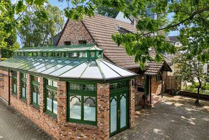 Haus zum Kaufen in Kaarst 849.000,00 € 226 m²