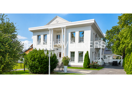 Haus zum Kaufen in Berlin-Spandau 1.695.000,00 € 241 m²