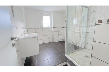 Fünf-Zimmer-Wohnung in Pforzheim – modernisiert, lichtdurchflutet, mit Kamin und zwei Bädern