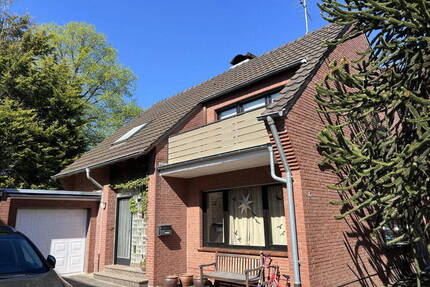 Freistehendes Einfamilienhaus mit Garten, Terrasse und Garage in Willich-Neersen - provisionsfrei