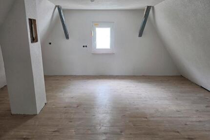 Einfamilienhaus mit Einligerwohnung - Oberndorf am Neckar