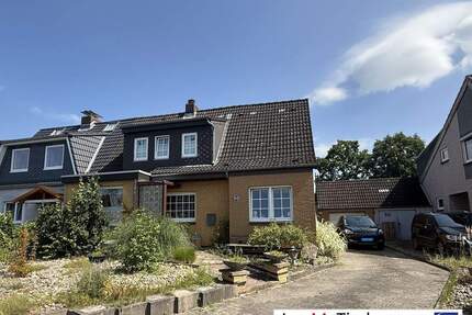 Doppelhaushälfte Kücknitz Rangenberg mit 106 m² Wohn-Nutzfläche auf 556 m² Eigenland - Lübeck