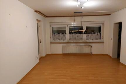 Helle 2,5 Zimmer Wohnung mit Balkon in Heilbronn Nähe Ipai