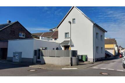 Haus zum Kaufen in Dormagen 669.000,00 € 232 m²