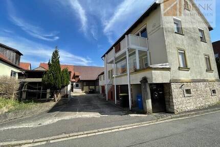 Großes Anwesen mit vielen Möglichkeiten in Eisingen