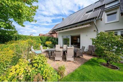 Top-Immobilienensemble in Frankfurt-Harheim: Zwei freistehende EFH, eines davon aktuell vermietet - Frankfurt am Main